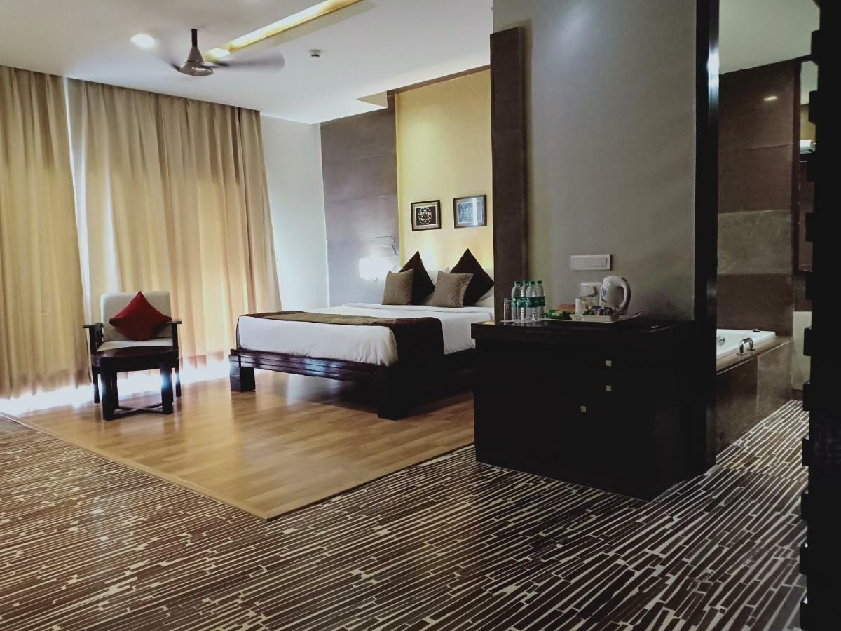 Ramada Ajmer Кишангарх Экстерьер фото